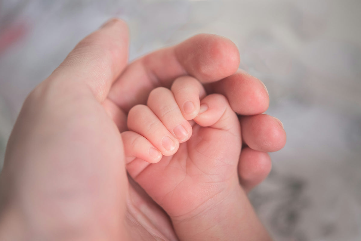 Signos de que tu bebé tiene el cordón umbilical infectado